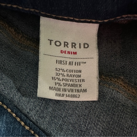Torrid 18S high rise jegging - Picture 7 of 7